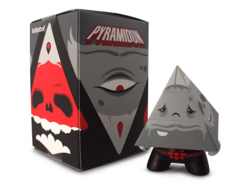 Dunny_Pyramidun_Black_WithBox_800